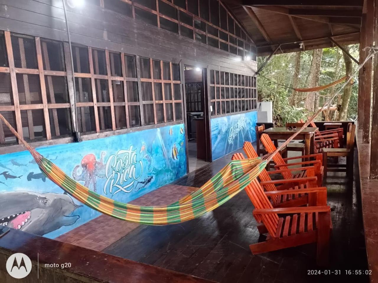 Pirate Drake Beach Hostel & Tour Company Drakes Bay Εξωτερικό φωτογραφία